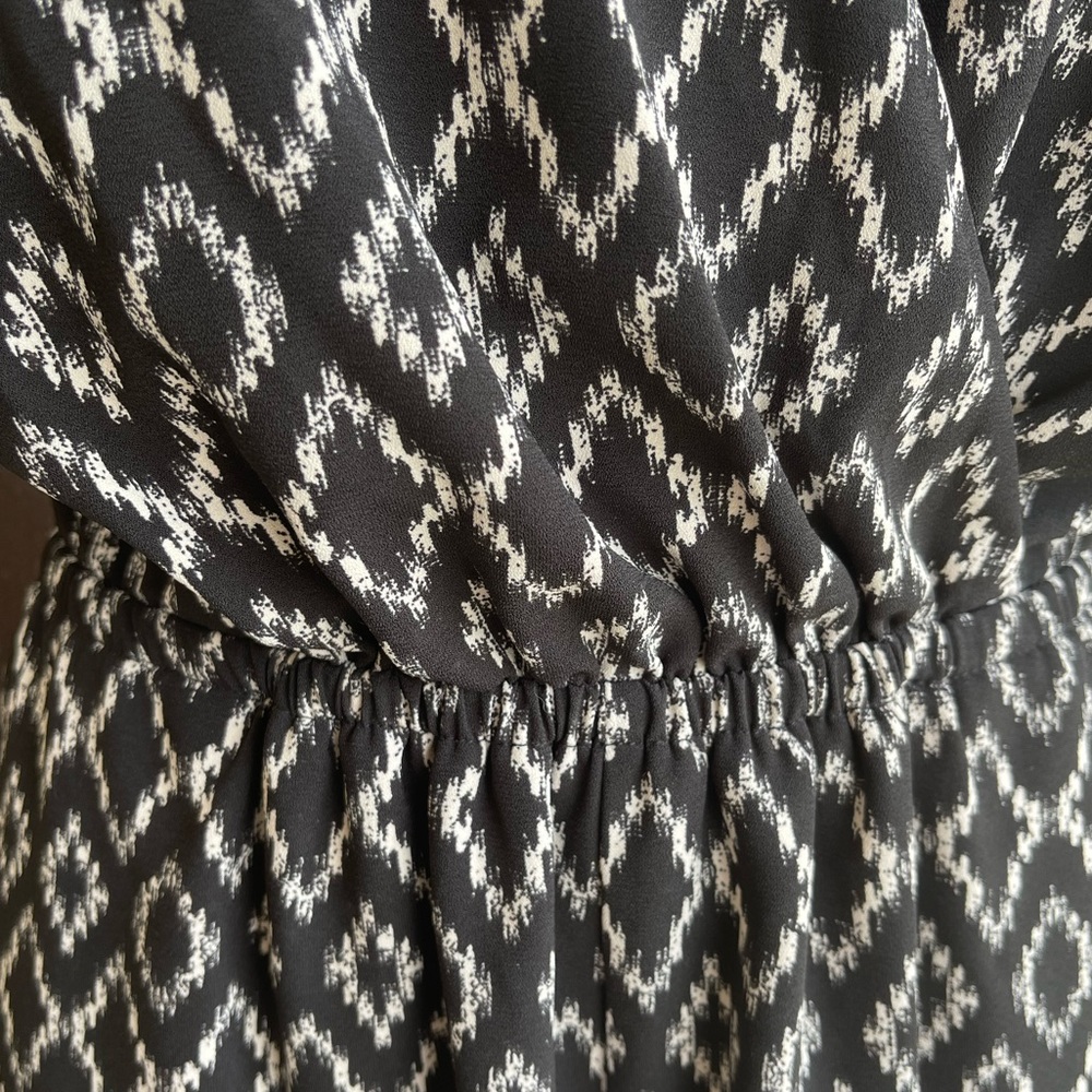 Banana Republic Black and White Patterned Romper - Picture 7 of 10
